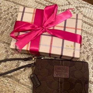 COACH Signature Canvas Brown Corner Zip Wristlet
